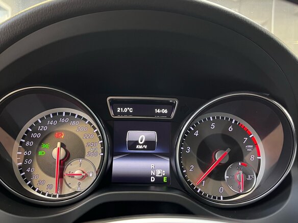 2015 Mercedes-Benz GLA 200 I (X156), голубой, 2400000 рублей - вид 8