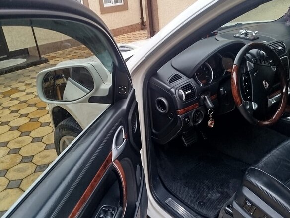 2008 Porsche Cayenne S I Рестайлинг (957), белый, 1370000 рублей - вид 3