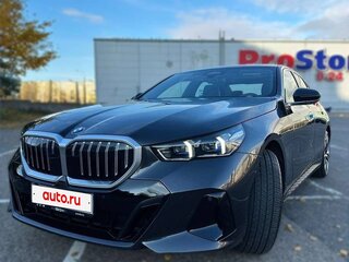 2023 BMW 5 серии 530i xDrive VIII (G60/G61/G68), чёрный, 5700000 рублей, вид 2