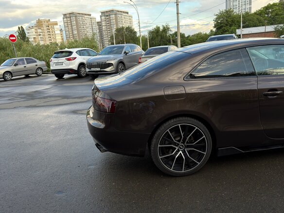 2011 Audi A5 I (8T), коричневый, 1400000 рублей - вид 5
