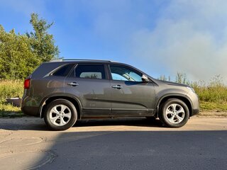 2015 Kia Sorento II Рестайлинг, серый, 1950000 рублей, вид 3