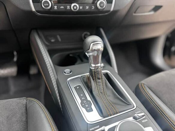 2022 Audi Q2 L e-tron I Рестайлинг, чёрный, 1890009 рублей - вид 10