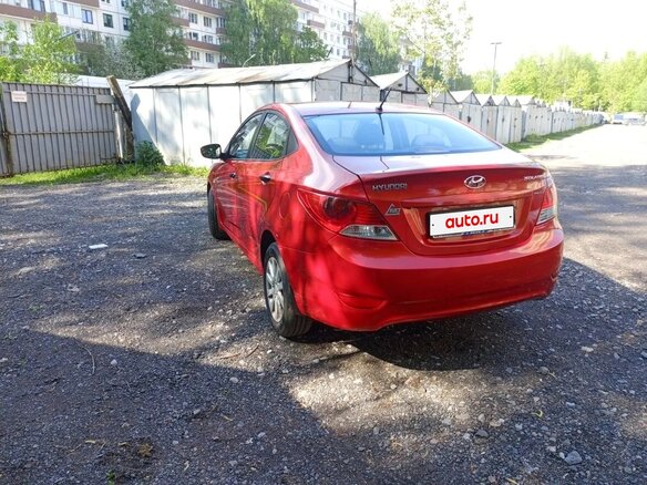 2011 Hyundai Solaris I, красный, 770000 рублей - вид 6