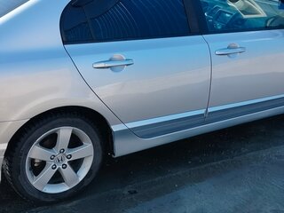 2011 Honda Civic VIII Рестайлинг, серебристый, 1000000 рублей, вид 4