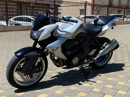 2009 Kawasaki Z 1000, серебристый, 715000 рублей, вид 3