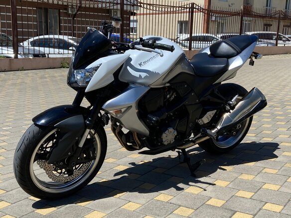 2009 Kawasaki Z 1000, серебристый, 715000 рублей - вид 2