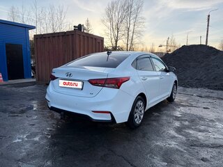 2017 Hyundai Solaris II, белый, 1150000 рублей, вид 2
