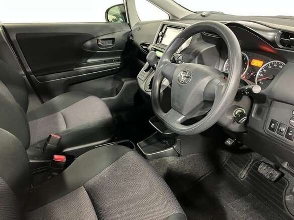 2016 Toyota Wish II Рестайлинг, белый, 1260000 рублей - вид 15