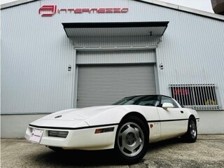 1988 Chevrolet Corvette C4, белый, 6300000 рублей, вид 1