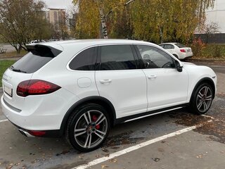2013 Porsche Cayenne Turbo II (958), белый, 4400000 рублей, вид 4