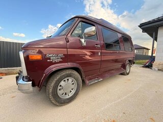 1995 Chevrolet Van, красный, 960000 рублей, вид 1