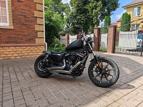 2022 Harley-Davidson Sportster 883, чёрный, 800000 рублей, вид 1