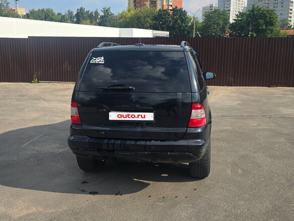 2003 Mercedes-Benz M-Класс 350 I (W163) Рестайлинг, чёрный - вид 4