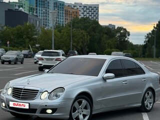 2002 Mercedes-Benz E-Класс 220 III (W211, S211), серый, 800000 рублей, вид 1