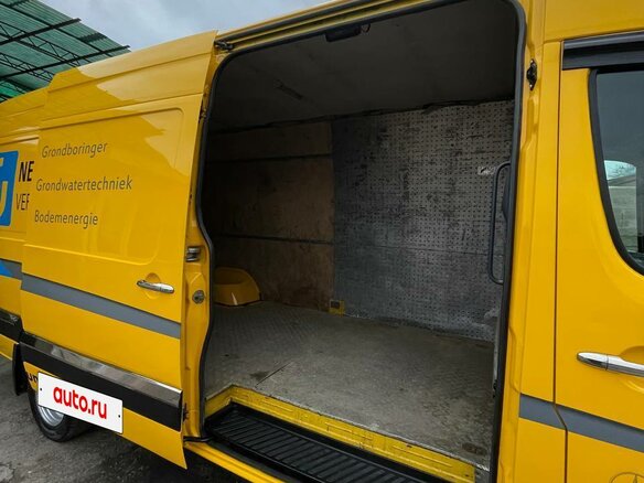 2008 Mercedes-Benz Sprinter, жёлтый, 1800000 рублей - вид 19