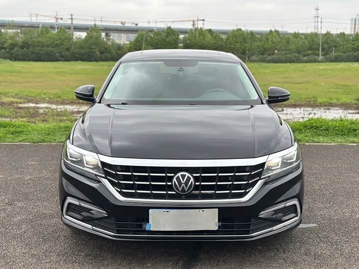 Открыть фотографии: Volkswagen Passat (North America and China) II (China Market) Рестайлинг