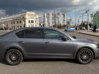 2017 Skoda Octavia III (A7), серый, 1390000 рублей, вид 2