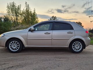 2011 Chevrolet Lacetti I, бежевый, 600000 рублей, вид 2