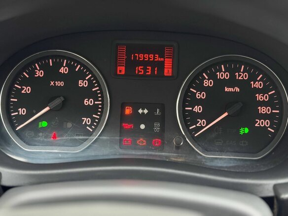 2014 Renault Sandero I, серебристый, 600000 рублей - вид 16