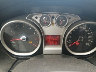 2010 Ford Focus II Рестайлинг, серый, 478000 рублей, вид 5