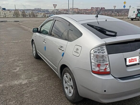 2008 Toyota Prius II Рестайлинг (XW20), серебристый, 650000 рублей - вид 1