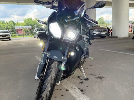 2018 BMW S 1000 R, серый, 900000 рублей, вид 1