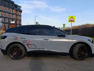2022 Volkswagen ID.4 Crozz, серый, 4699000 рублей, вид 2
