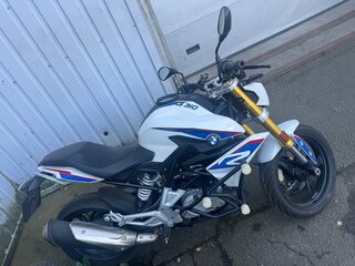 2017 BMW G 310 R, белый, 390000 рублей, вид 3