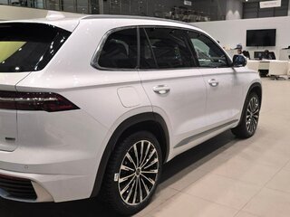 2025 Geely Monjaro I, белый, 4899990 рублей, вид 2
