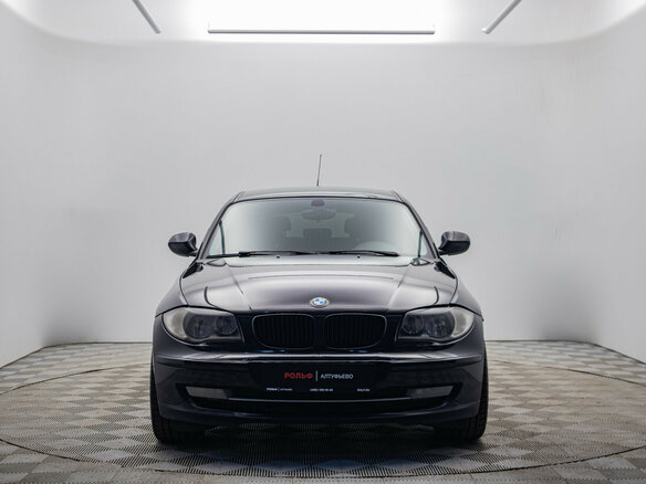 2011 BMW 1 серии 118i I (E81/E82/E87/E88) Рестайлинг, чёрный - вид 1