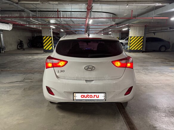 2014 Hyundai i30 II, белый, 825000 рублей - вид 5