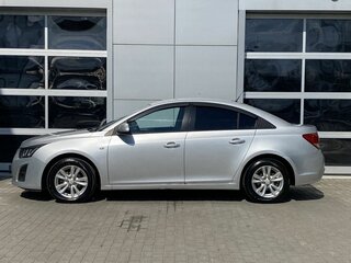 2013 Chevrolet Cruze I Рестайлинг, серебристый, 620000 рублей, вид 4