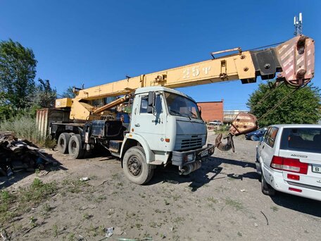 2002 КамАЗ 53215, зелёный, 1900000 рублей, вид 1