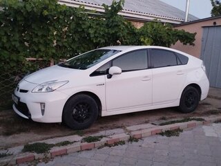 2013 Toyota Prius III Рестайлинг (XW30), белый, 1300000 рублей, вид 5
