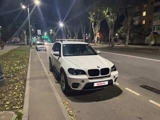 2010 BMW X5 35i II (E70) Рестайлинг, белый, 1650000 рублей, вид 3