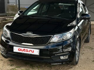 2016 Kia Rio III Рестайлинг, чёрный, 1150000 рублей, вид 2