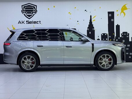 2026 Voyah Taishan X8, серебристый, 7800000 рублей, вид 3