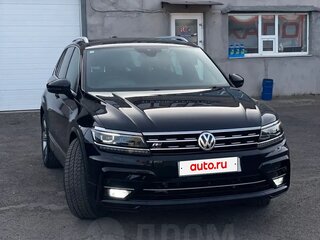 2018 Volkswagen Tiguan II, чёрный, 2380000 рублей, вид 2
