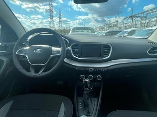 2026 Lada (ВАЗ) Vesta I Рестайлинг (NG), серый, 1755000 рублей, вид 2