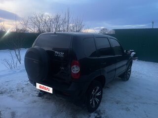2012 Chevrolet Niva I Рестайлинг, чёрный, 470000 рублей, вид 3