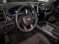 2026 Ram 1500 Crew Cab V Рестайлинг, чёрный - вид 11
