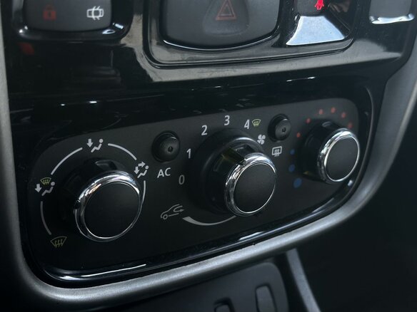 2014 Renault Duster I, бежевый, 989000 рублей - вид 16
