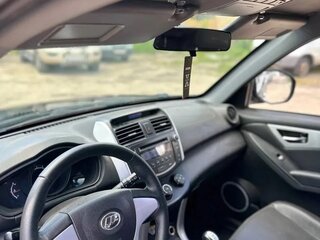 2013 Lifan X60 I, чёрный, 380000 рублей, вид 3