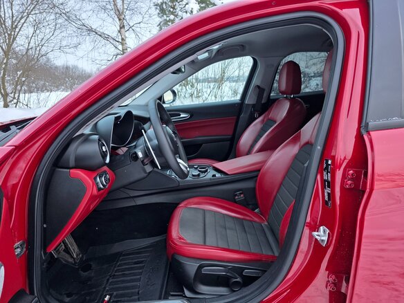 2017 Alfa Romeo Giulia II (952), красный, 3000000 рублей - вид 14