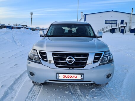 2011 Nissan Patrol VI (Y62), серебристый, 3490000 рублей, вид 4