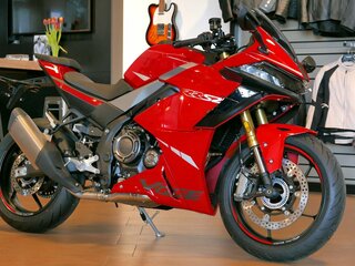 2026 Voge 525RR, красный, 577000 рублей, вид 1