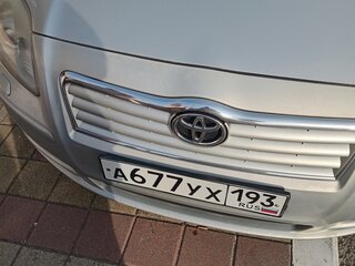 2004 Toyota Avensis II, серебристый, 650000 рублей, вид 4