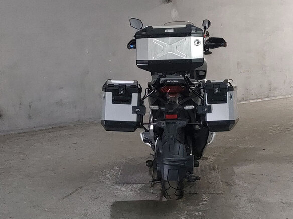 2017 Honda X-ADV, серебристый, 800000 рублей - вид 3