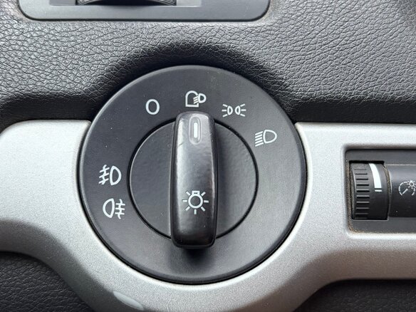 2012 Skoda Octavia II (A5) Рестайлинг, чёрный, 745000 рублей - вид 8