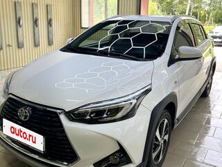 2021 Toyota Yaris L X XP150 Рестайлинг, белый, 1750000 рублей, вид 5